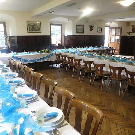 Restaurace A Stara Posta 3*
