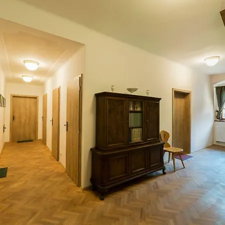 Restaurace A Stara Posta 招待所 3*