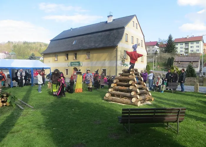 Restaurace A Stara Posta 게스트하우스