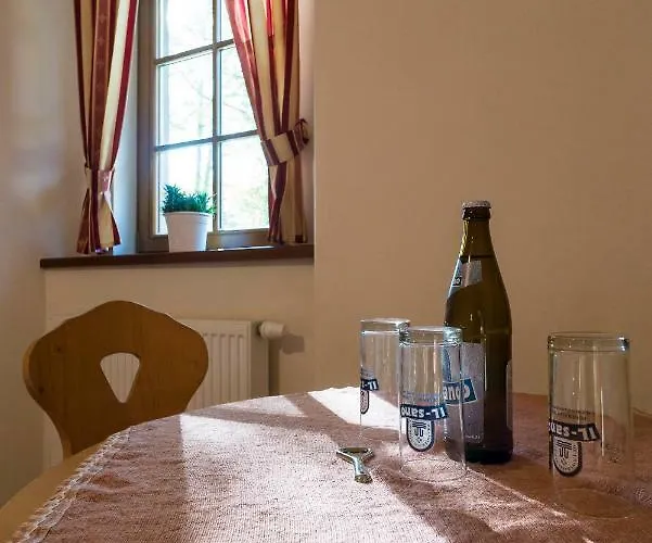 Restaurace A Stara Posta 게스트하우스 베코브나드테플로우