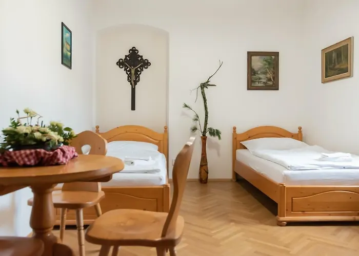 Restaurace A Stara Posta 3* 베코브나드테플로우