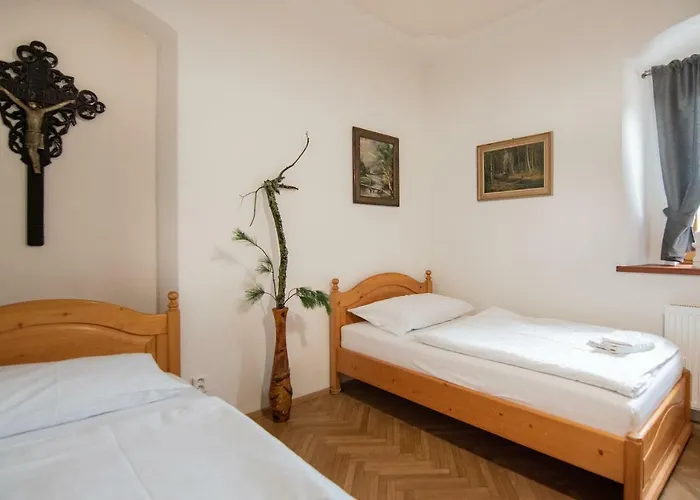 Restaurace A Stara Posta Guest house Becov nad Teplou